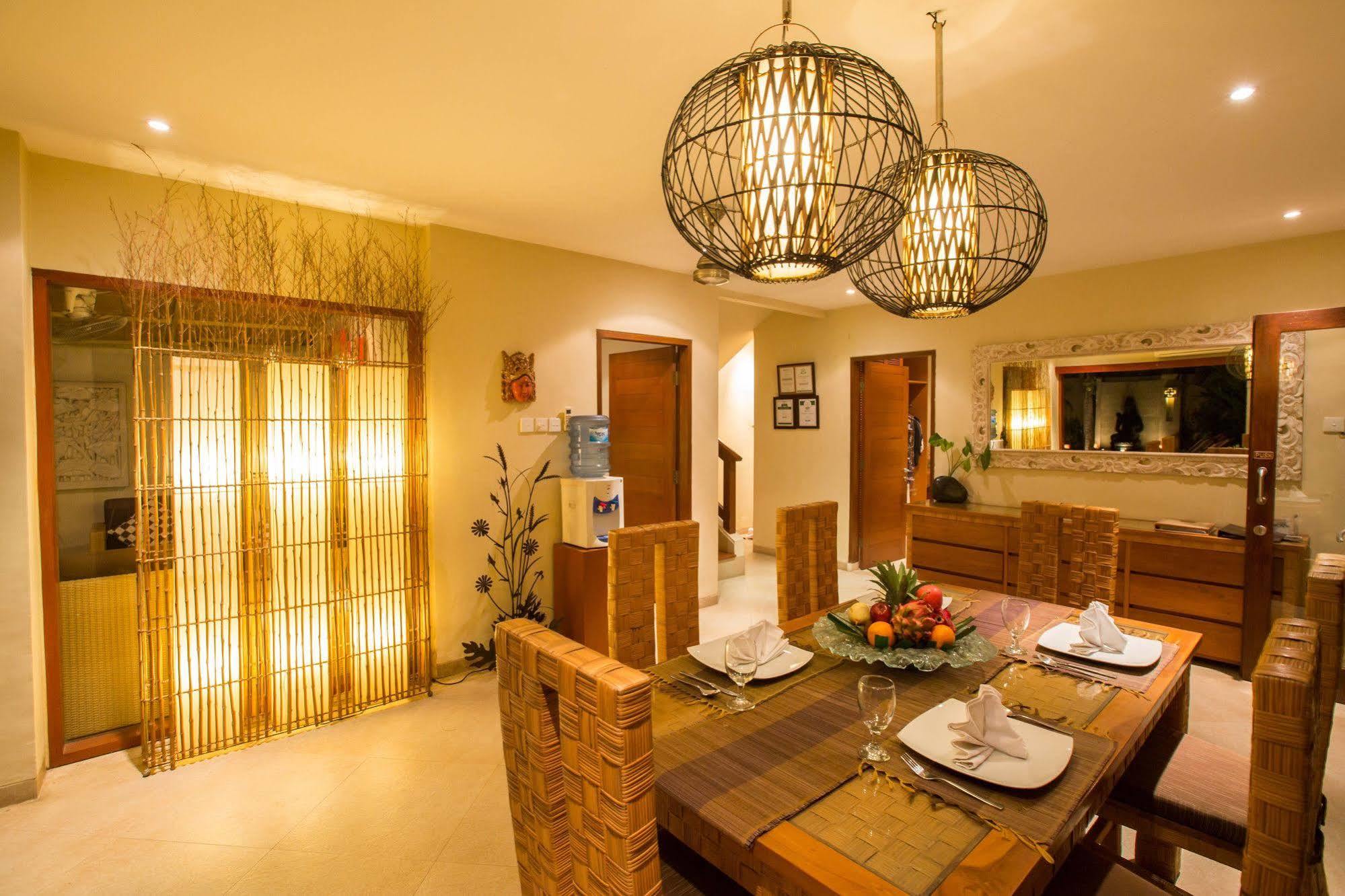 Villa Seriska Seminyak Εξωτερικό φωτογραφία