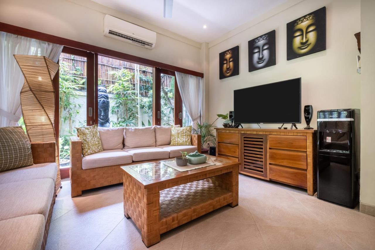 Villa Seriska Seminyak Εξωτερικό φωτογραφία